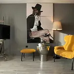 Art شقة *